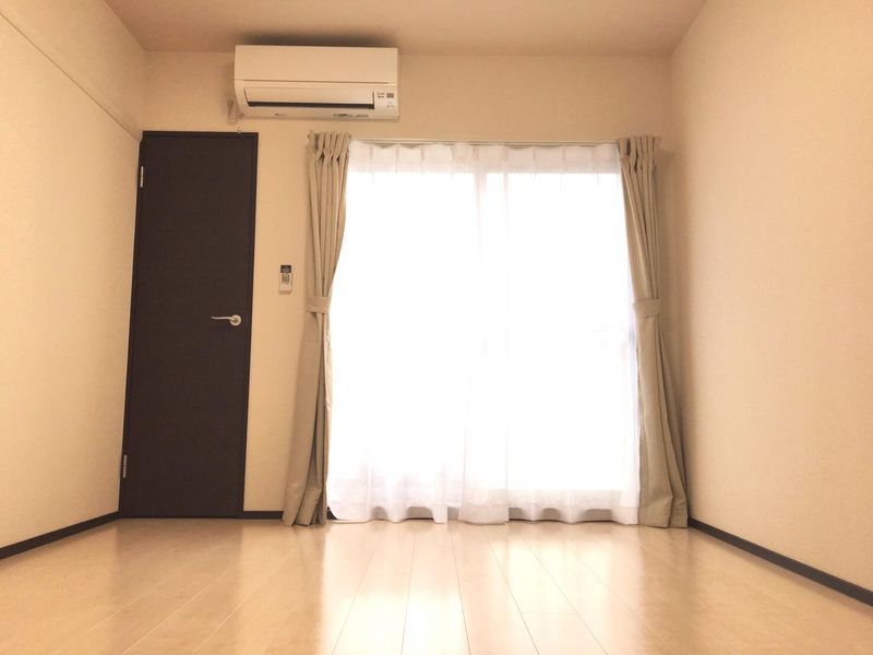 クレイノＫＡＧＯＨＡＲＡⅡ 居間