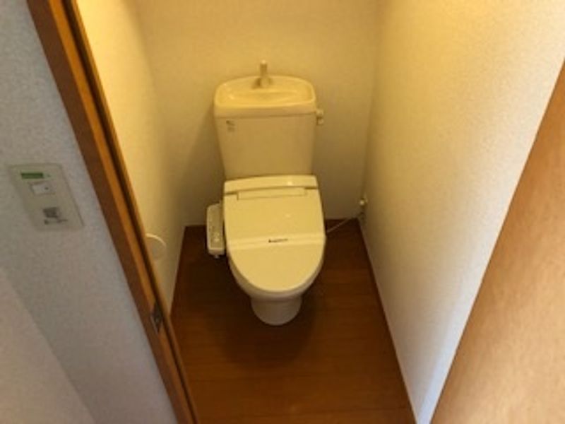 レオパレス日世利 トイレ