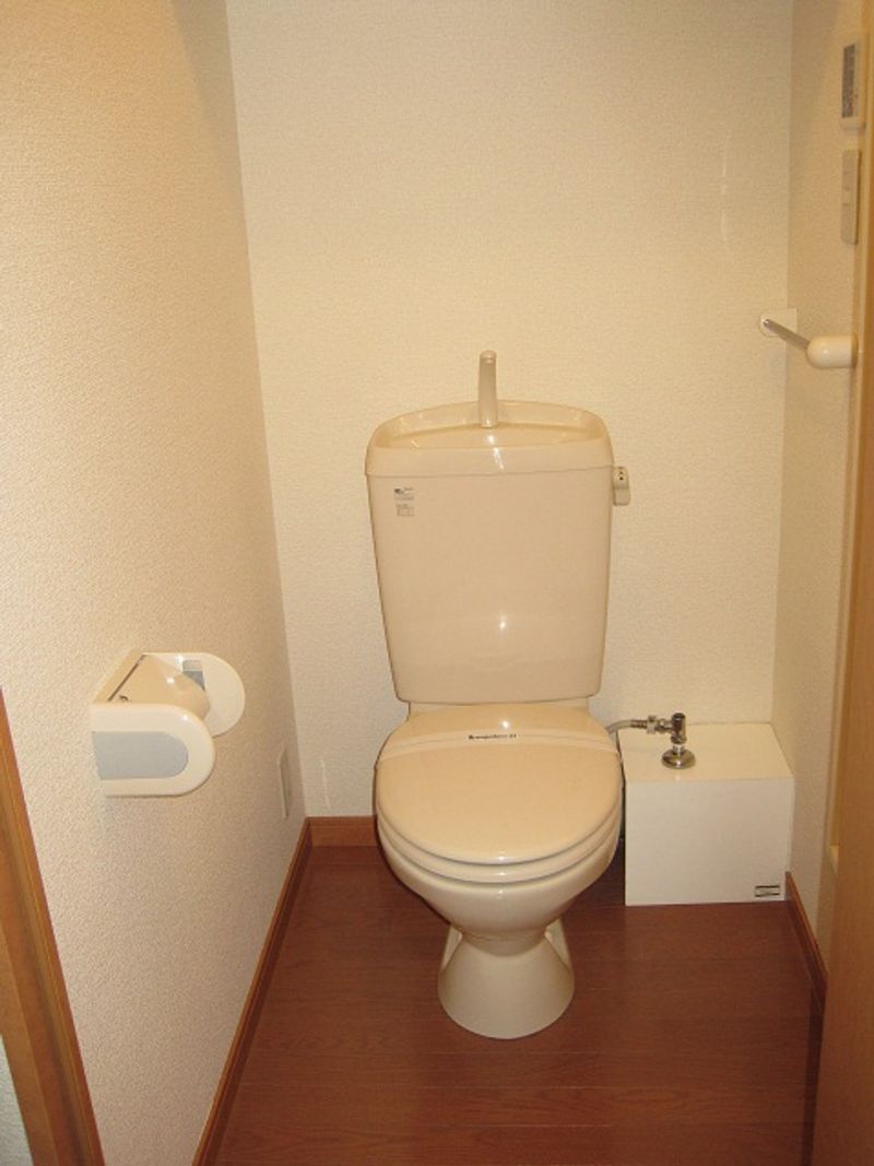 レオパレスルミエール トイレ