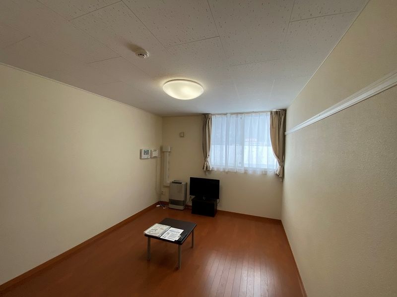 レオパレスガナール 居間
