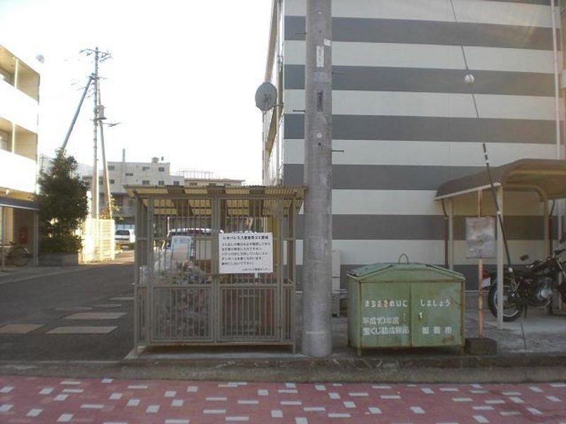 レオパレスカミジク 共用部分