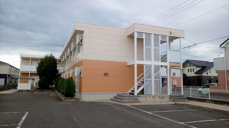 レオパレスＣＡＳＴＬＥ 駐車場