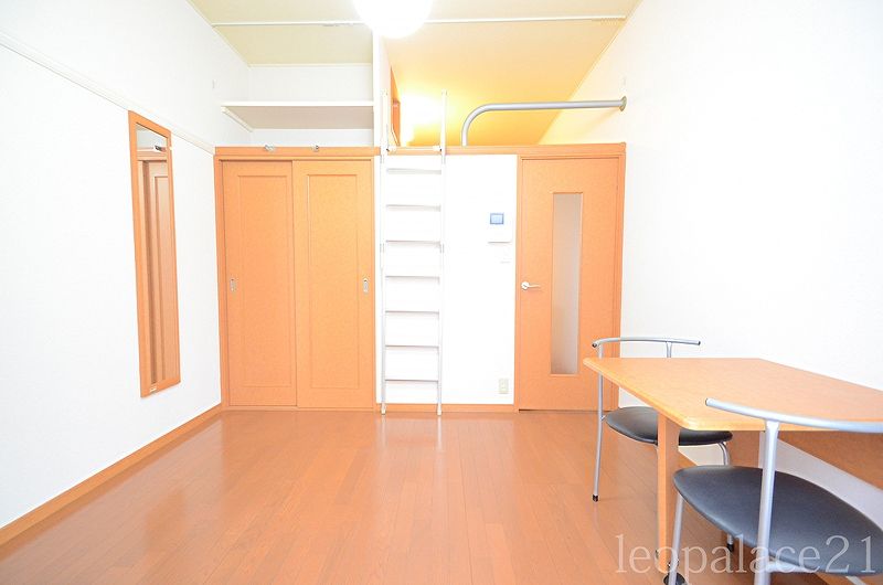 leopalace Yamanote Living room