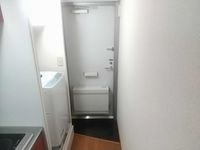 レオパレスクレール 玄関