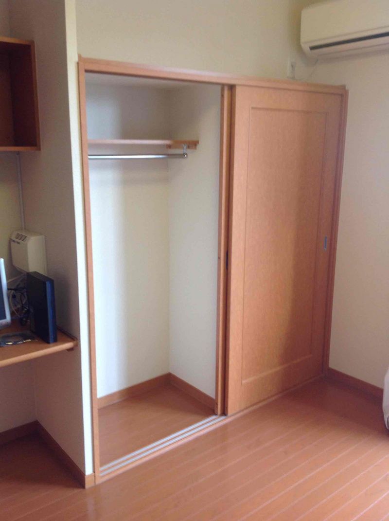 レオパレスヴァン 収納