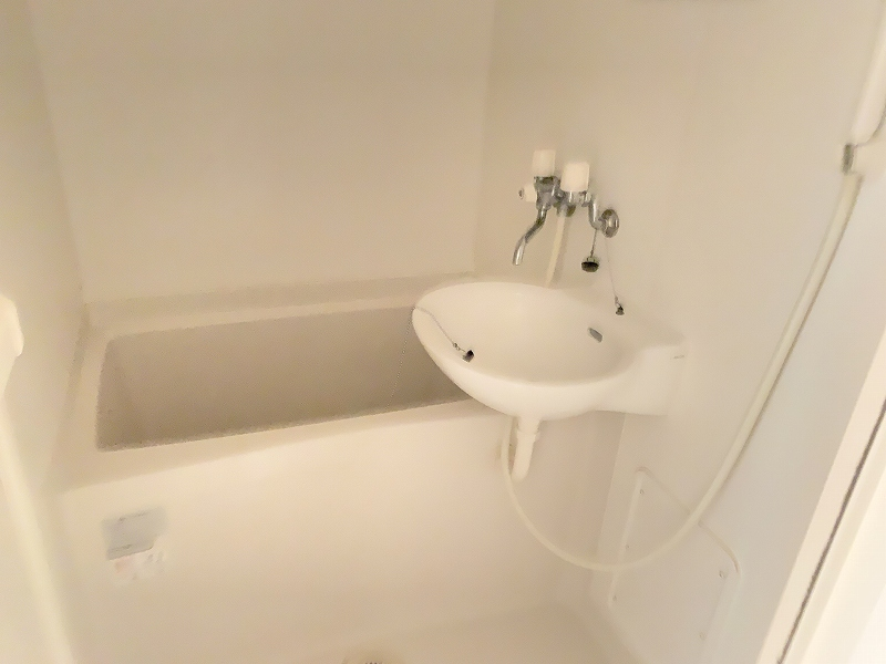 レオパレスアリビオ 洗面所