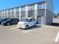 レオパレスマリンズＭＡＹＵ 駐車場