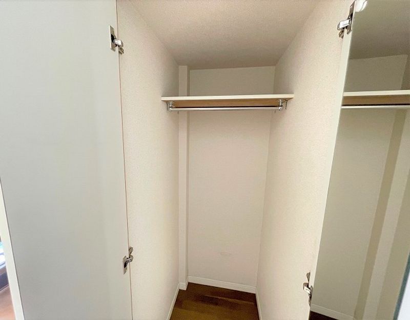 レオパレス三矢小台２０００ 収納