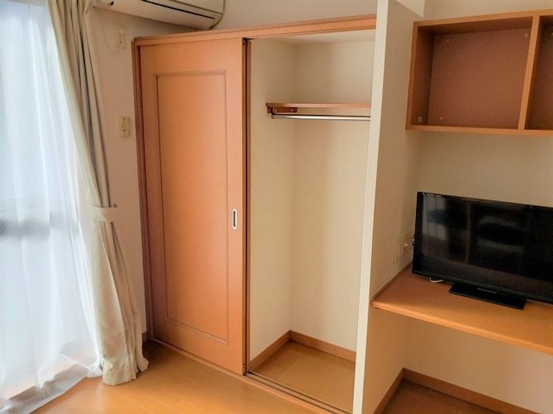 レオパレスセジュール 収納