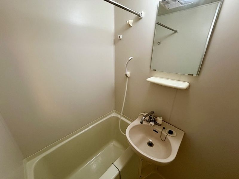 leopalace Hanamizuki Bathroom