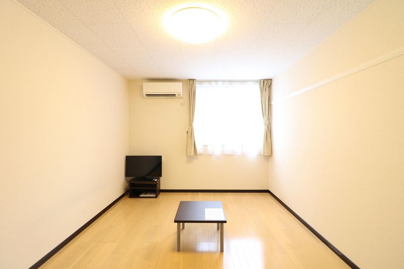 レオネクストステュディオ 居間