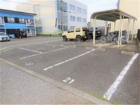 レオパレス柏Ⅱ 駐車場
