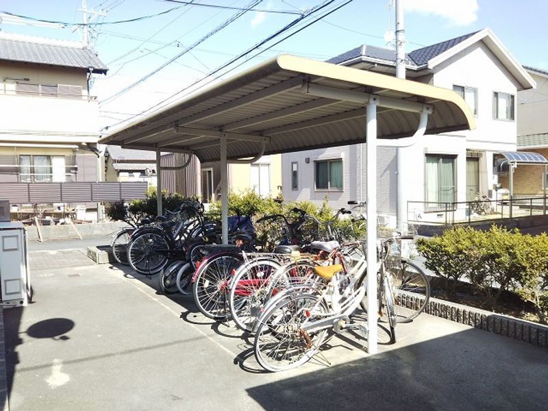 レオパレス小向 共用部分