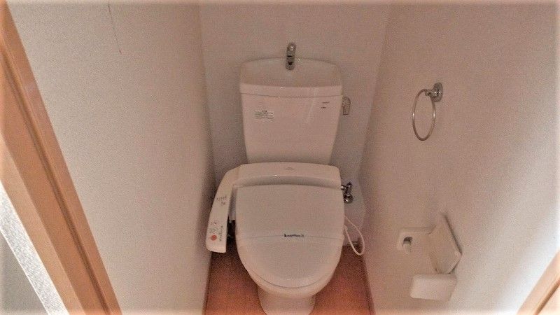 レオパレスクリンゲル トイレ