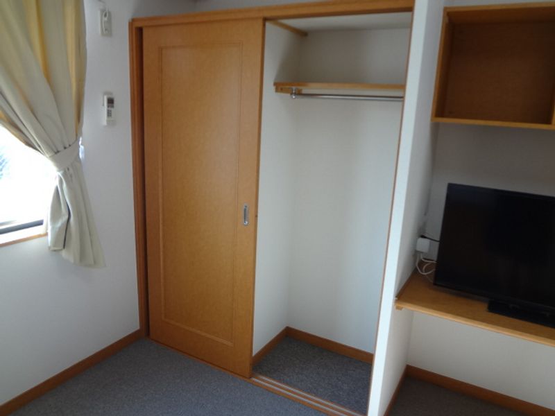 レオパレスグリーンステージ 収納