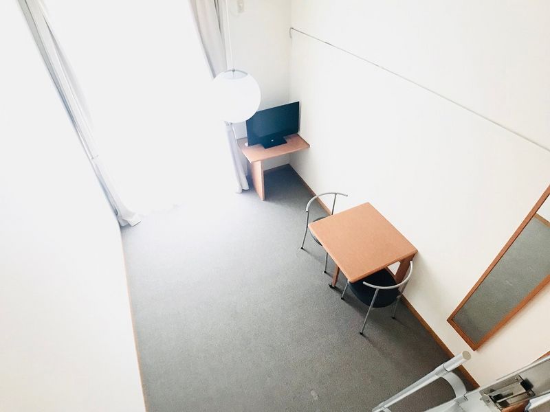 レオパレスホワイトプラム 居間