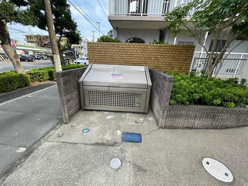 レオパレス新浜 共用部分
