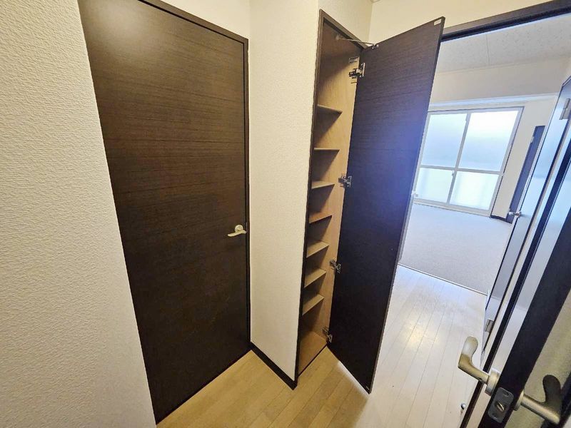 LEONEXT Eclair Kita Imaichi Other