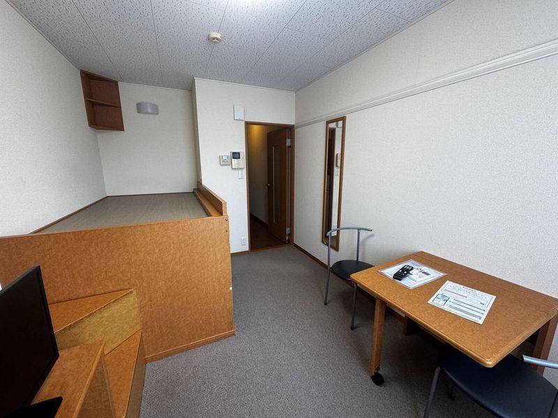 レオパレススカイブルー 居間