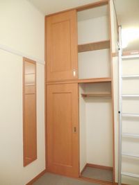 レオパレスチェルシー 収納