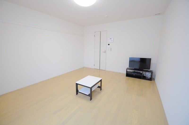 レオネクストメゾンドカレン 居間