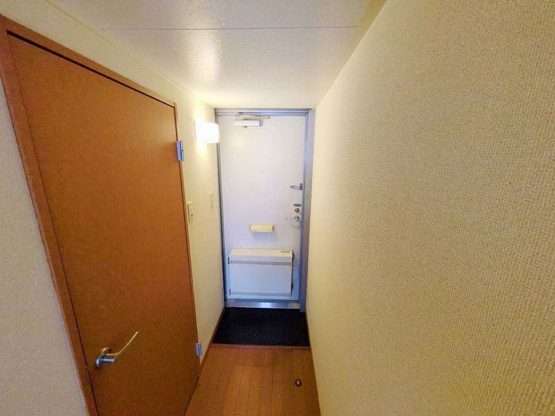 レオパレスルミエール野上 玄関