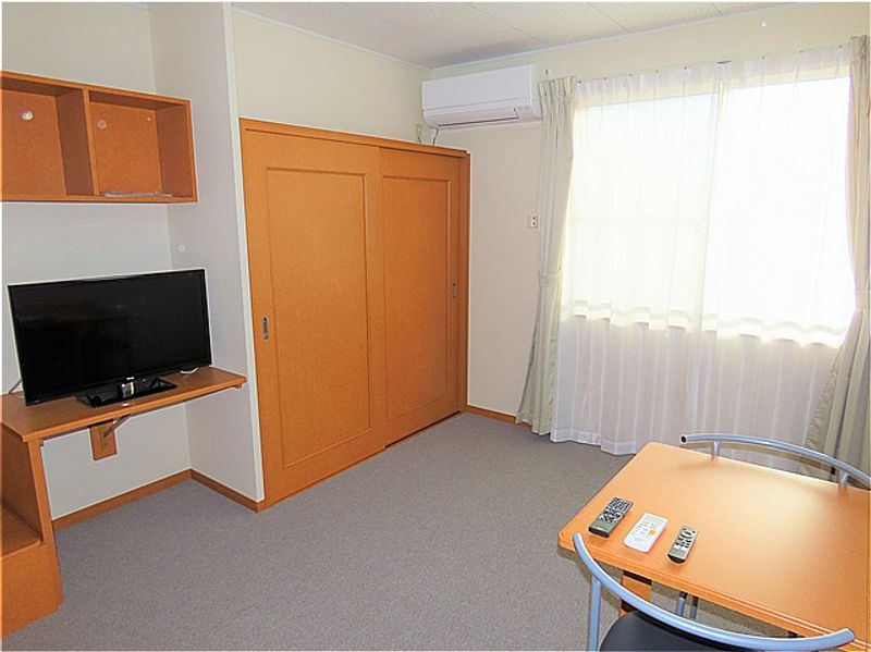 レオパレスフロイデン 居間