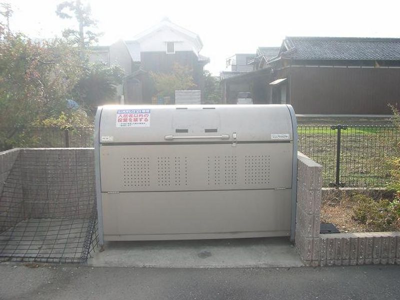 レオパレス長池 共用部分
