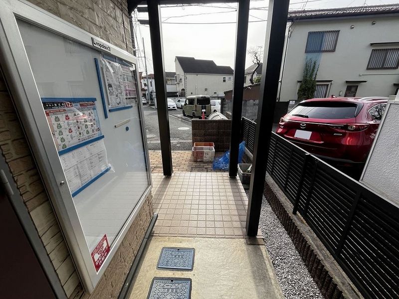 レオパレスあおい エントランス