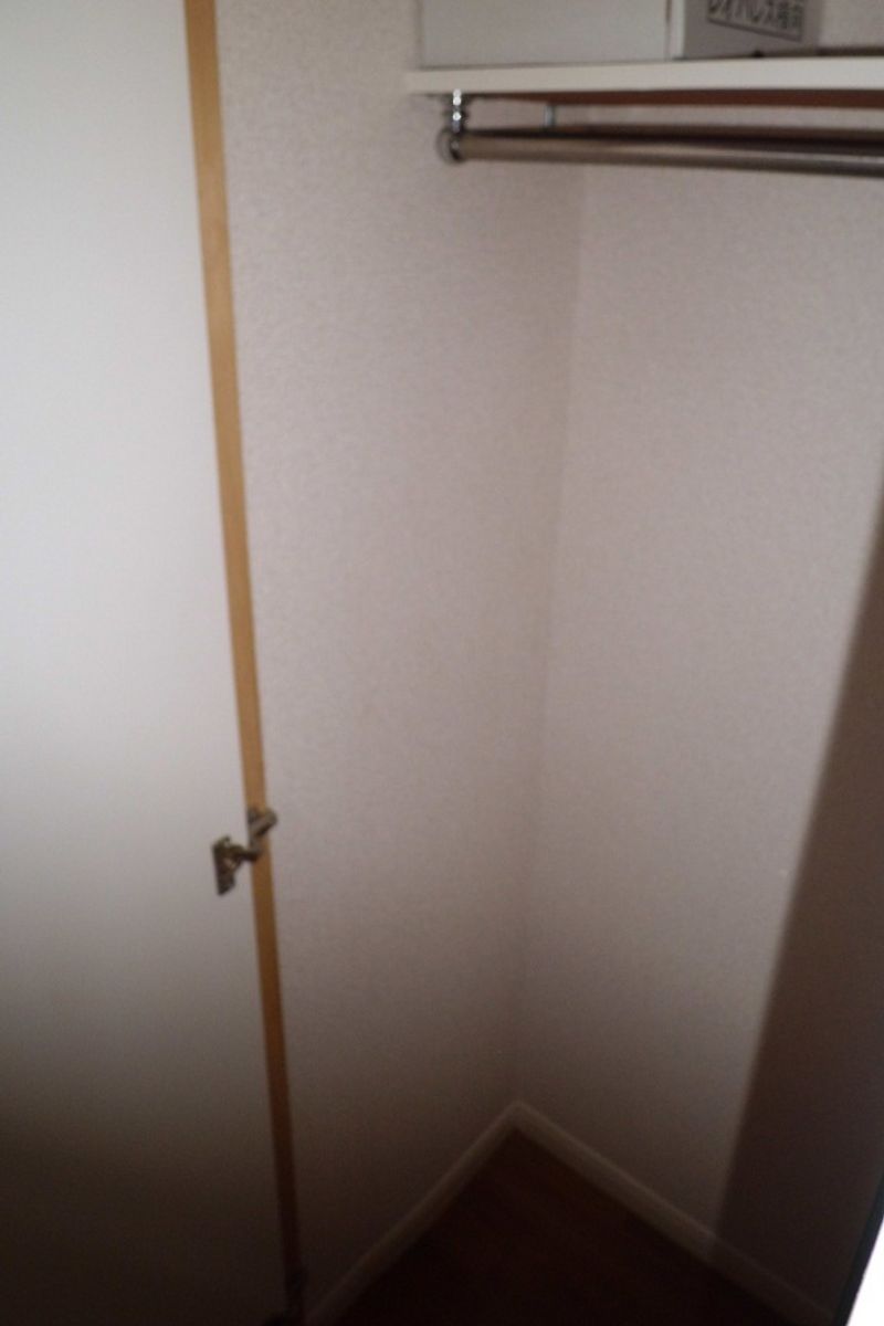 レオパレスカメリア壱番館 収納