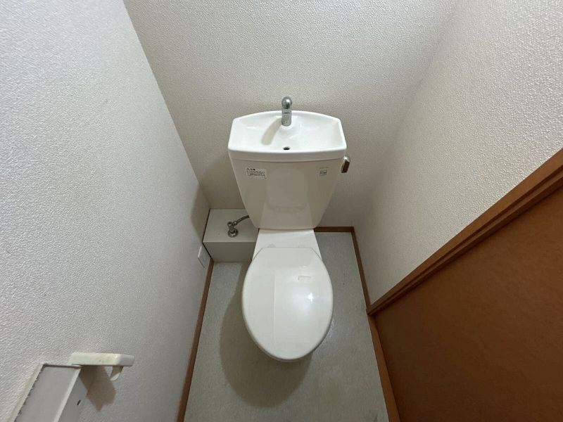 レオパレスボヌール トイレ