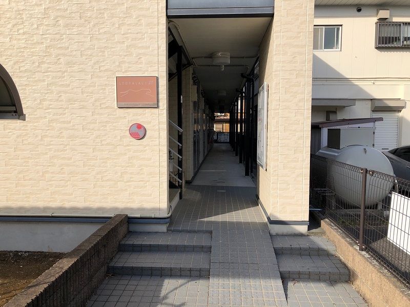 レオパレスユートピア白岡 エントランス