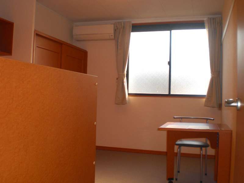 leopalace Naka Arai court Living room