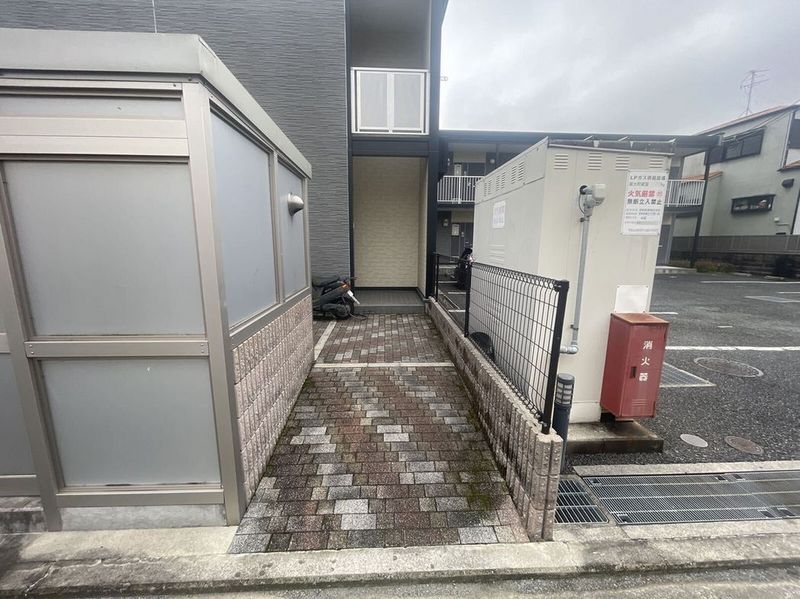 leopalace Rainbow Matsugaoka Entrance