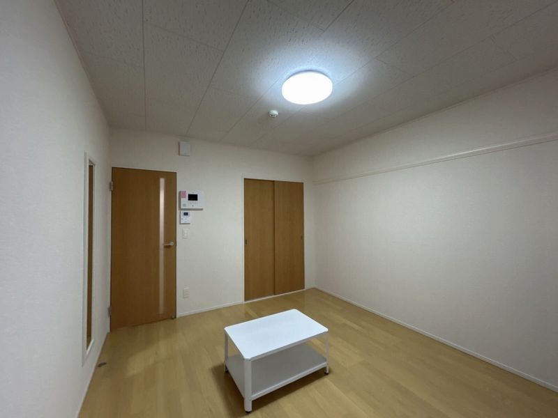 leopalace Wing Court Yachiyo 거실