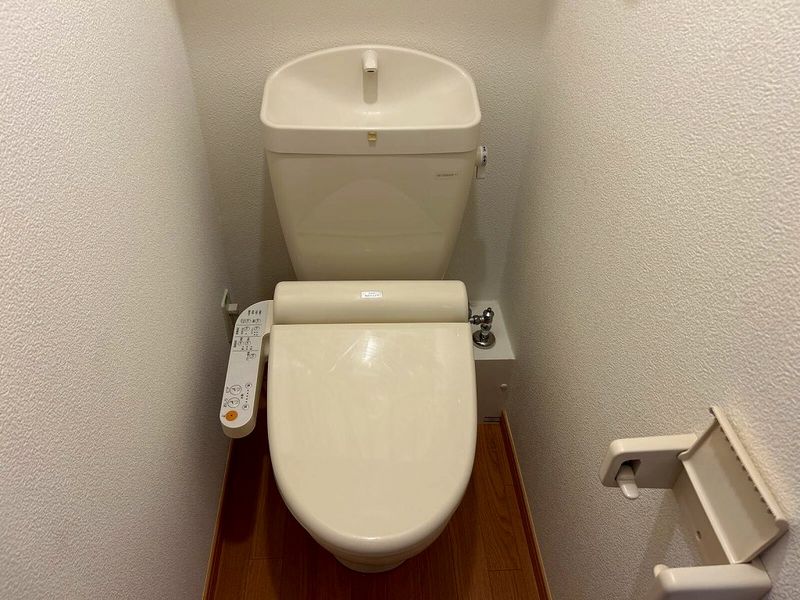 レオパレス三ヶ田 トイレ