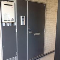 レオパレスシェソワⅡ 玄関
