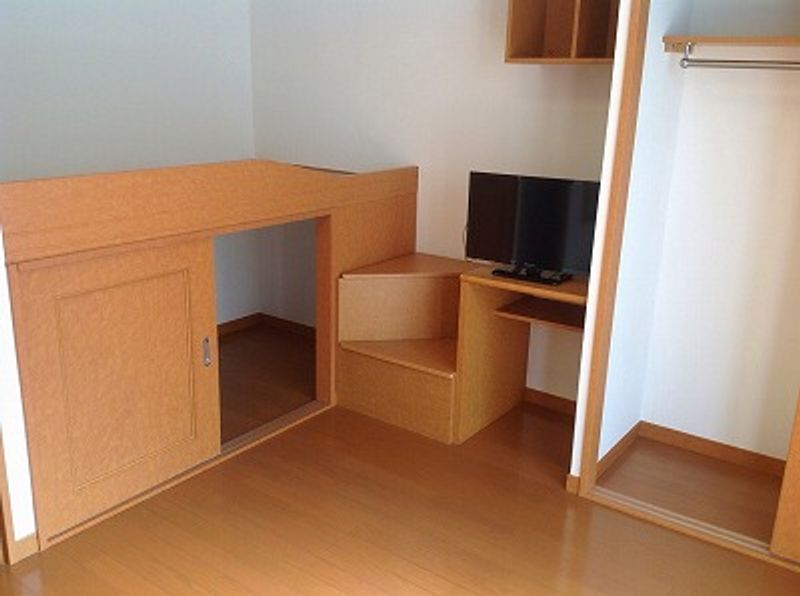 レオパレスフービエール 居間
