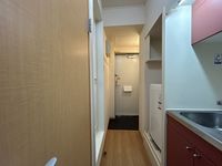 レオパレスクオラ 玄関