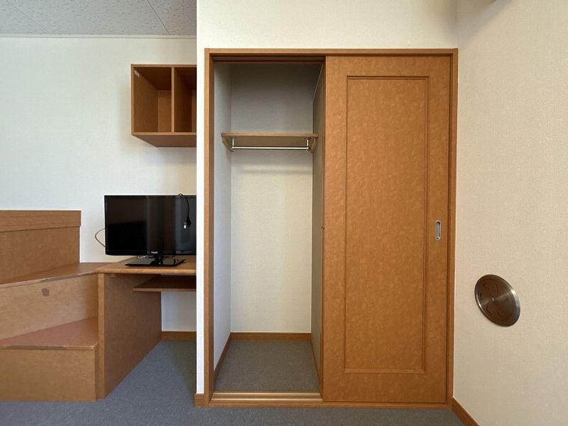 レオパレスＳＨＩＮＷＡ 収納