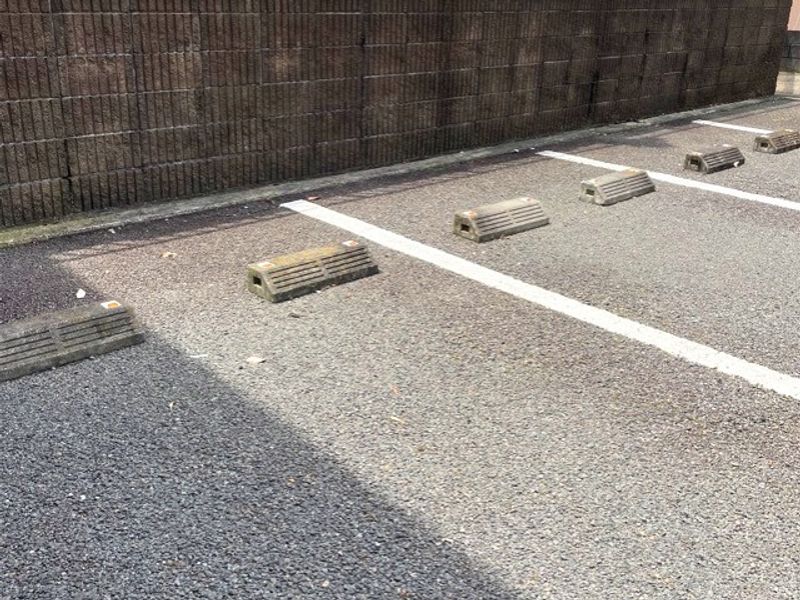 レオパレスＮ 駐車場