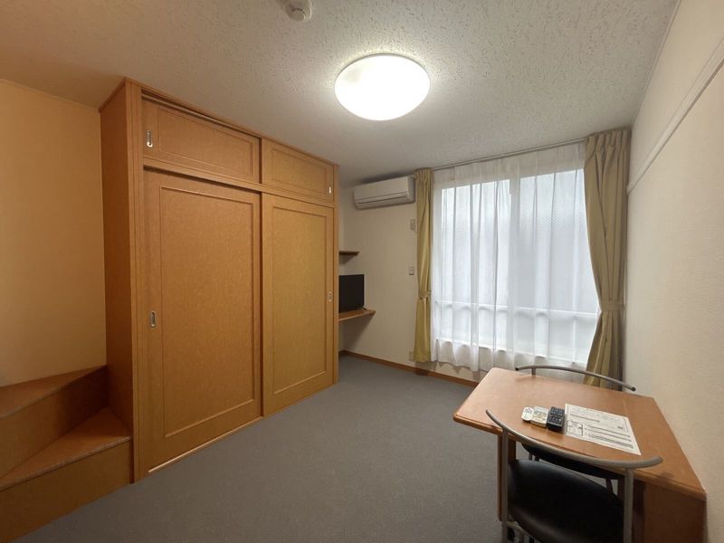 レオパレスアクエリアス 居間