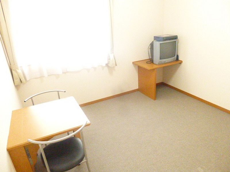 レオパレス天川 居間