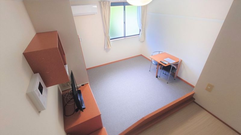レオパレスタクミサワ 居間