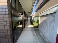 レオパレスネスト中百舌鳥 エントランス