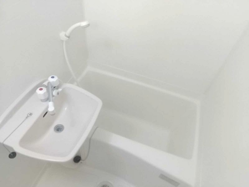 レオパレスメイフラワー 風呂