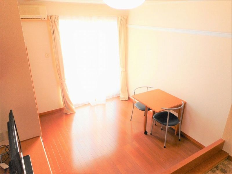 レオパレストゥインクル 居間