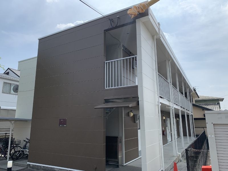 レオパレスユリ 外観