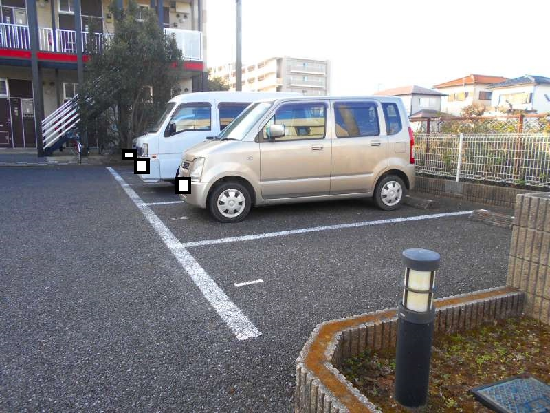 レオパレスみどり 駐車場