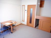 レオパレス信濃 居間